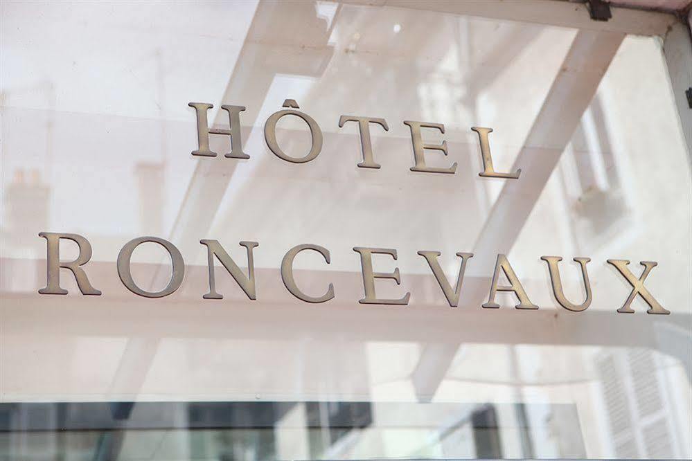 Hotel Le Roncevaux Pau Exterior photo